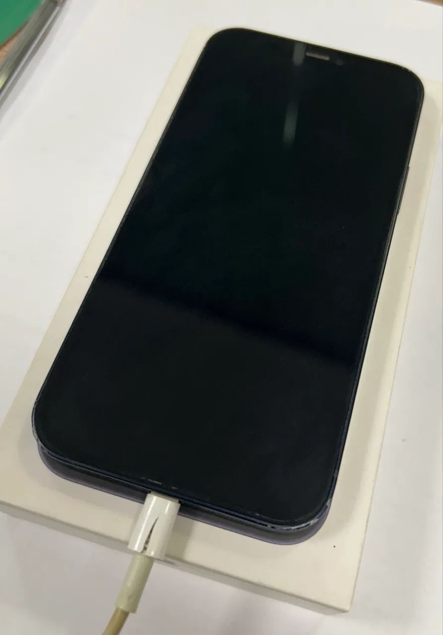 iPhone 12 Black