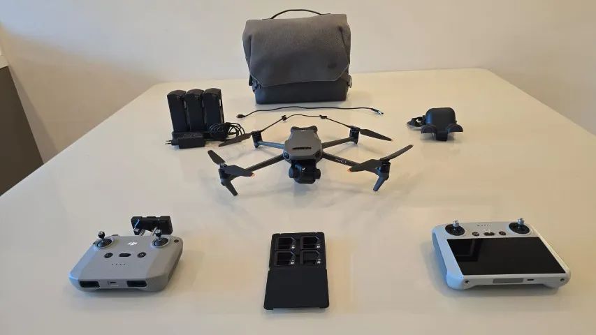 VENDO DRONE MAVIC 3 FLY MORE COMBO COMPLETO 