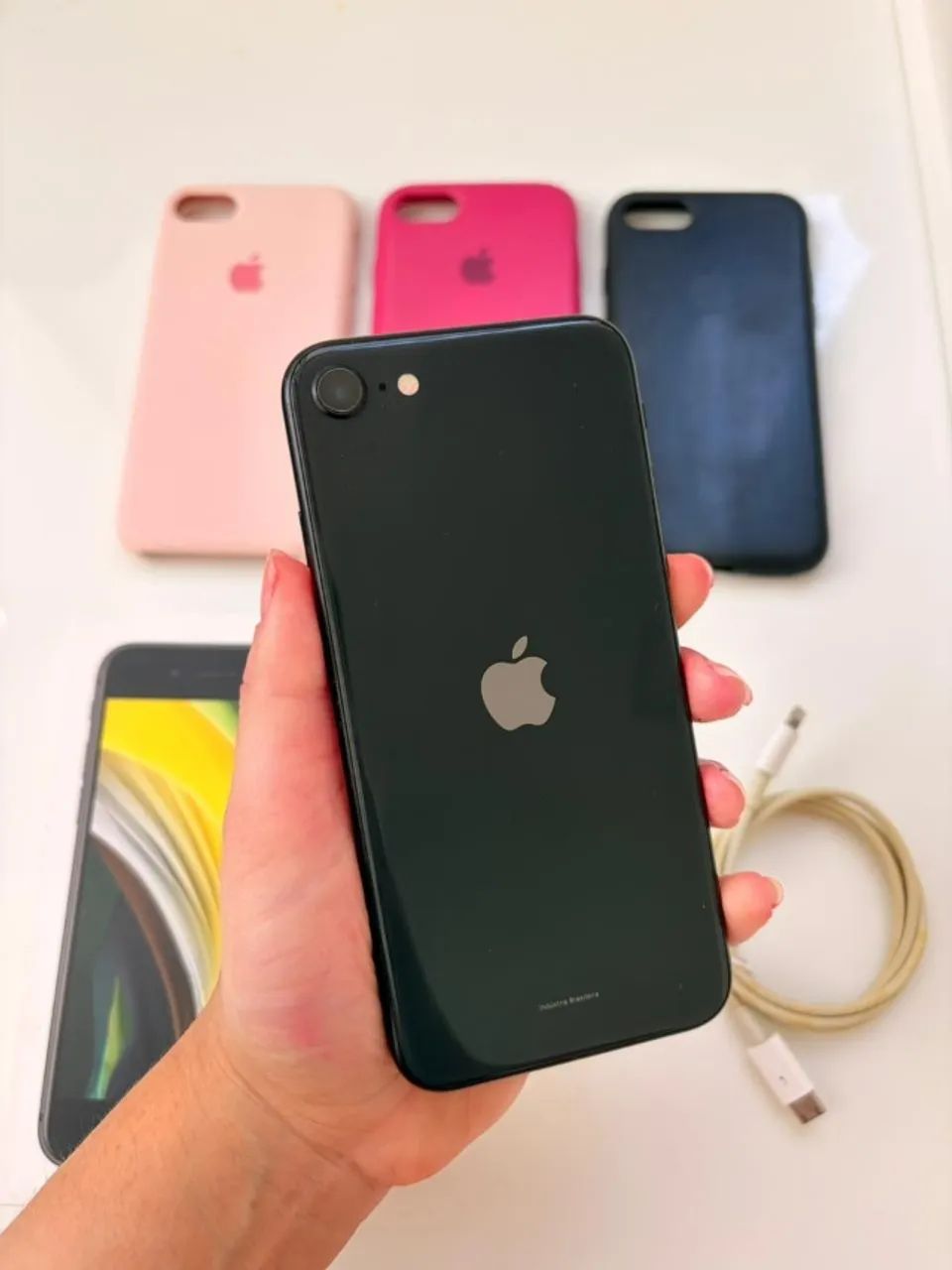 iPhone SE 2 geração 128gb preto - Foto 2