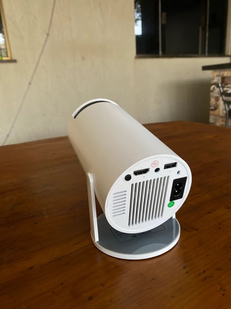 Projetor Ultra Hd novinho  - Foto 2