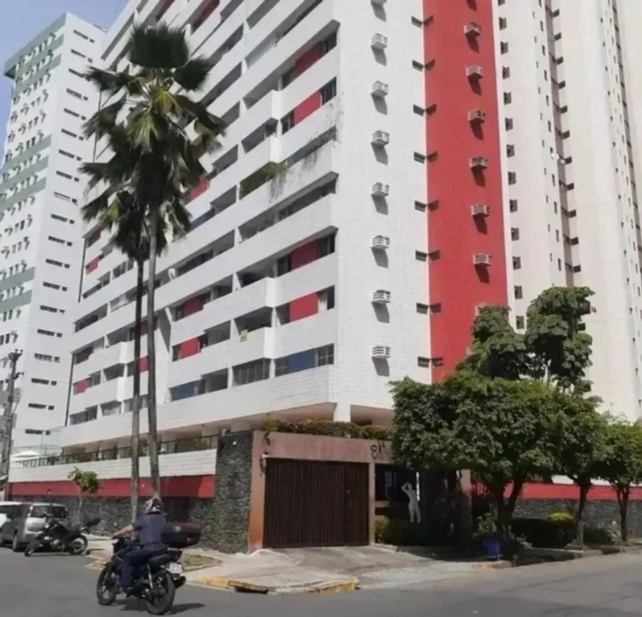 APARTAMENTO À VENDA EM BOA VIAGEM  CONFORTO E ESPAÇO!