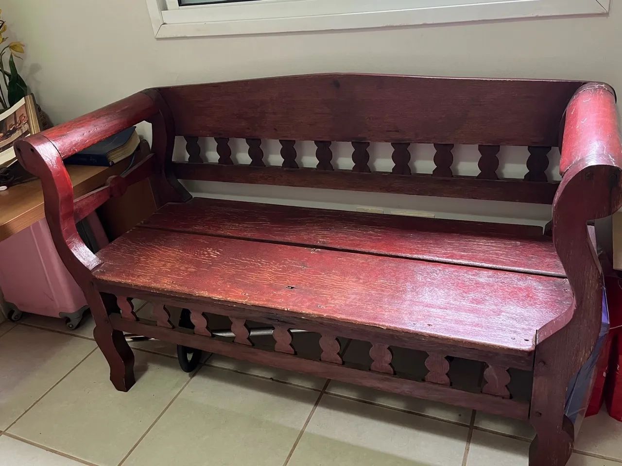 Vendo 2 bancos de madeira  - Foto 4