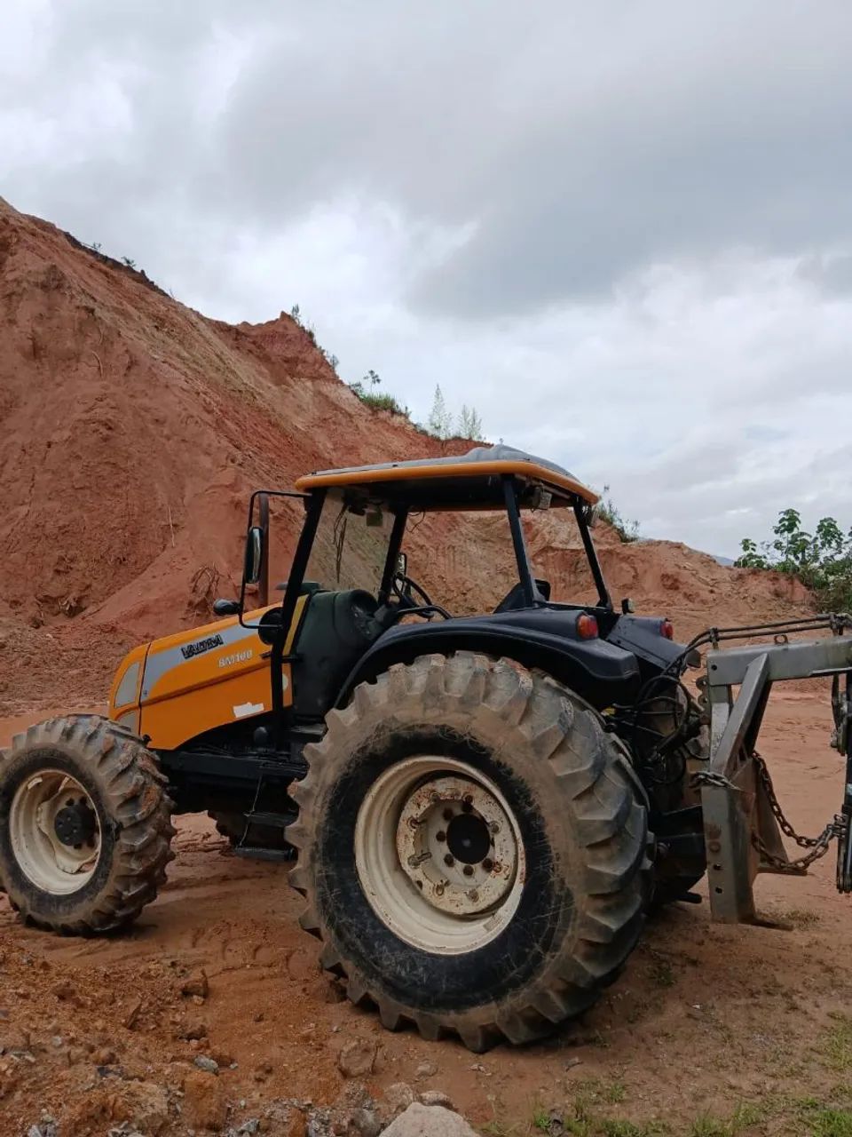 Trator Valtra BM100  - Foto 4