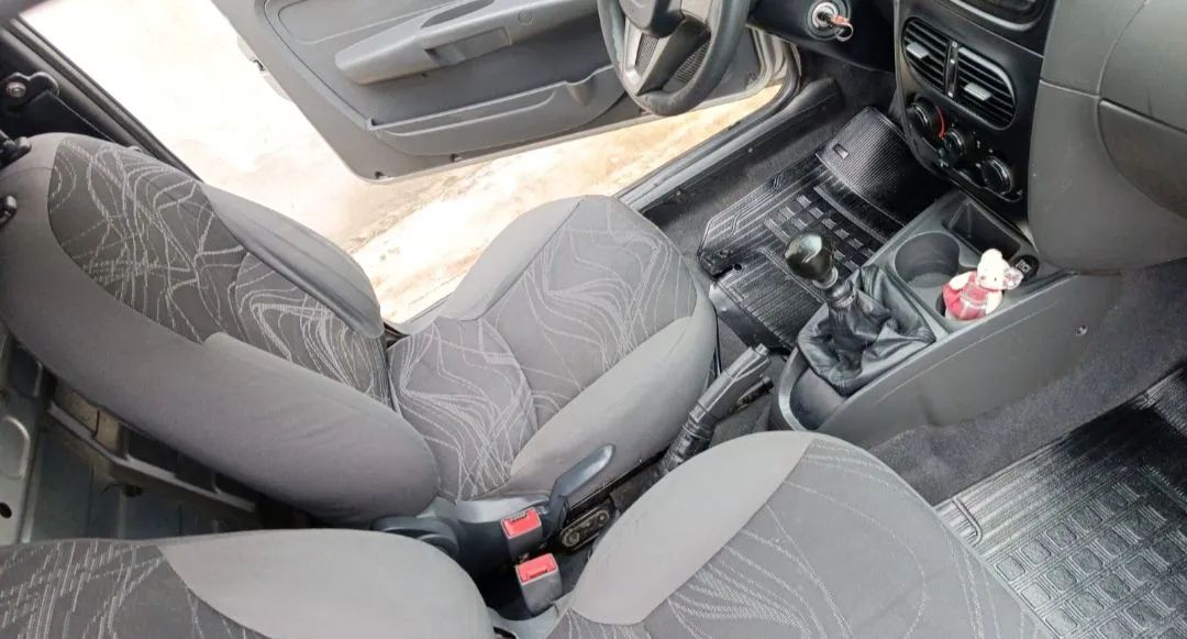 Fiat Strada Working Hard 1.4 Fire Flex 8V CS 2017 - Foto 5