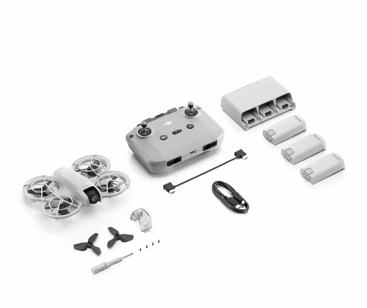 DJI NEO KIT FLY MORE + CASE