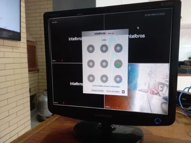 MONITOR SAMSUNG 16" TOP PARA ESPAÇO PEQUENO