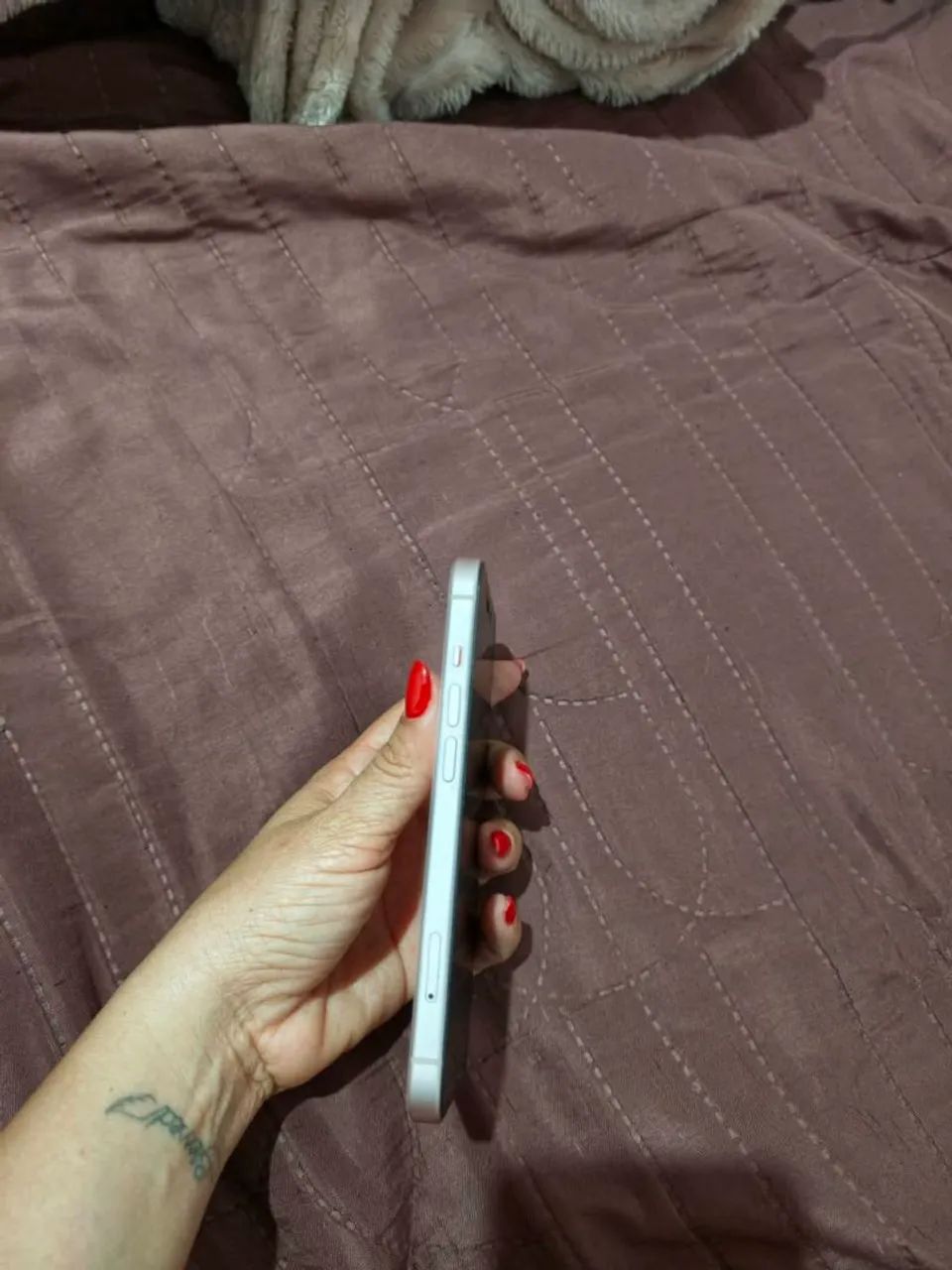 Vendo iPhone 15, única dona! - Foto 4