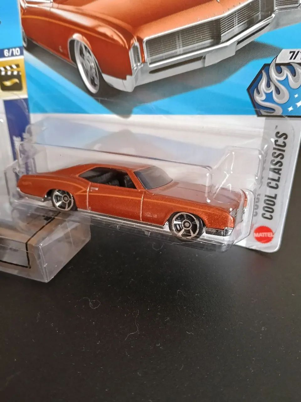 Dupla Hotwheels Buick Riviera 66 e Corvette 68 gás monkey garage - Foto 3