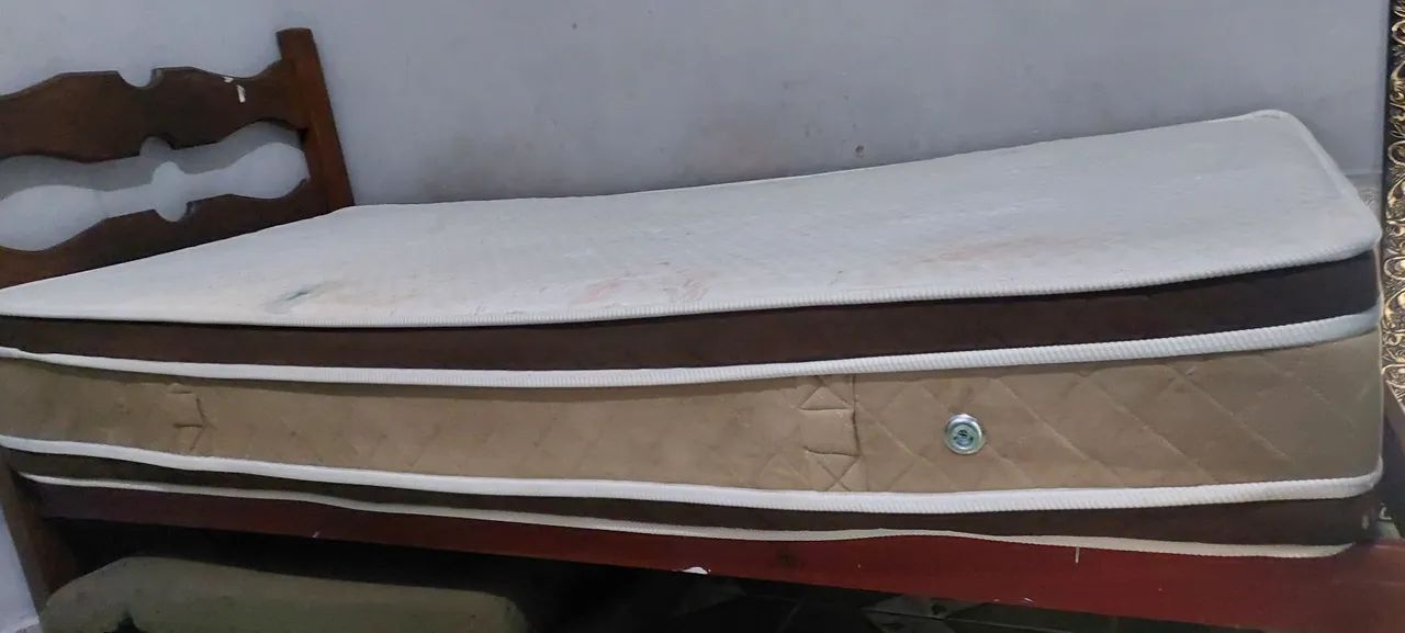 Vendo colchão e a cama vai de BRINDE! - Foto 2