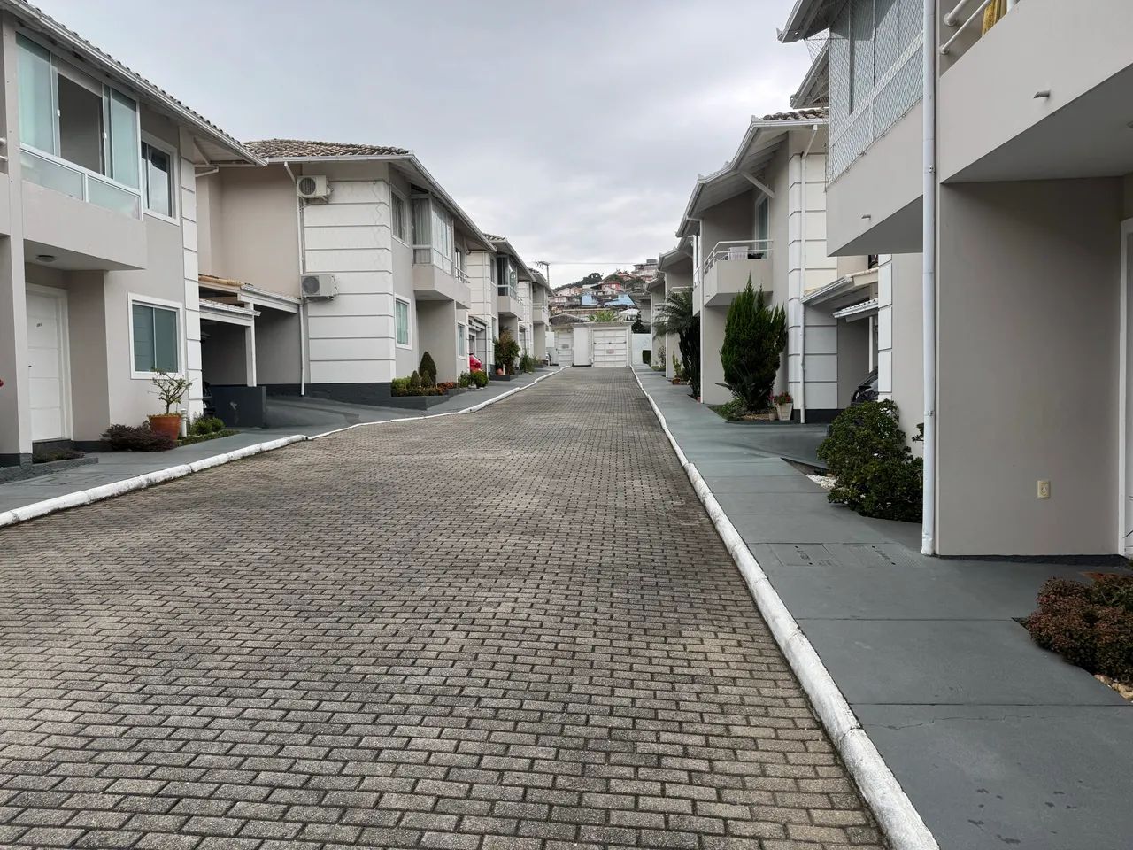 Excelente casa em Condominio Fechado - Foto 4