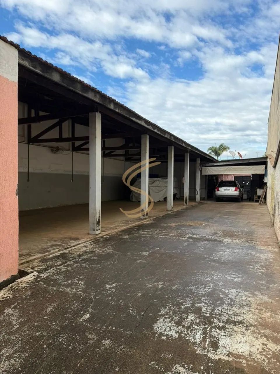 Oportunidade Única: Comércio, Apartamento e Barracão no Mesmo Local - Foto 5