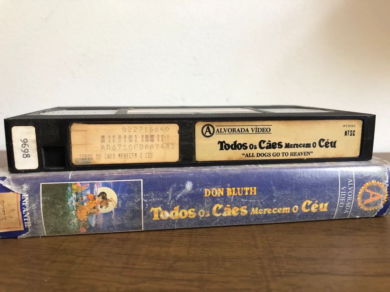 Vhs Todos os Cães Merecem o Céu - DVD, Blu-Ray e Vídeo Cassete