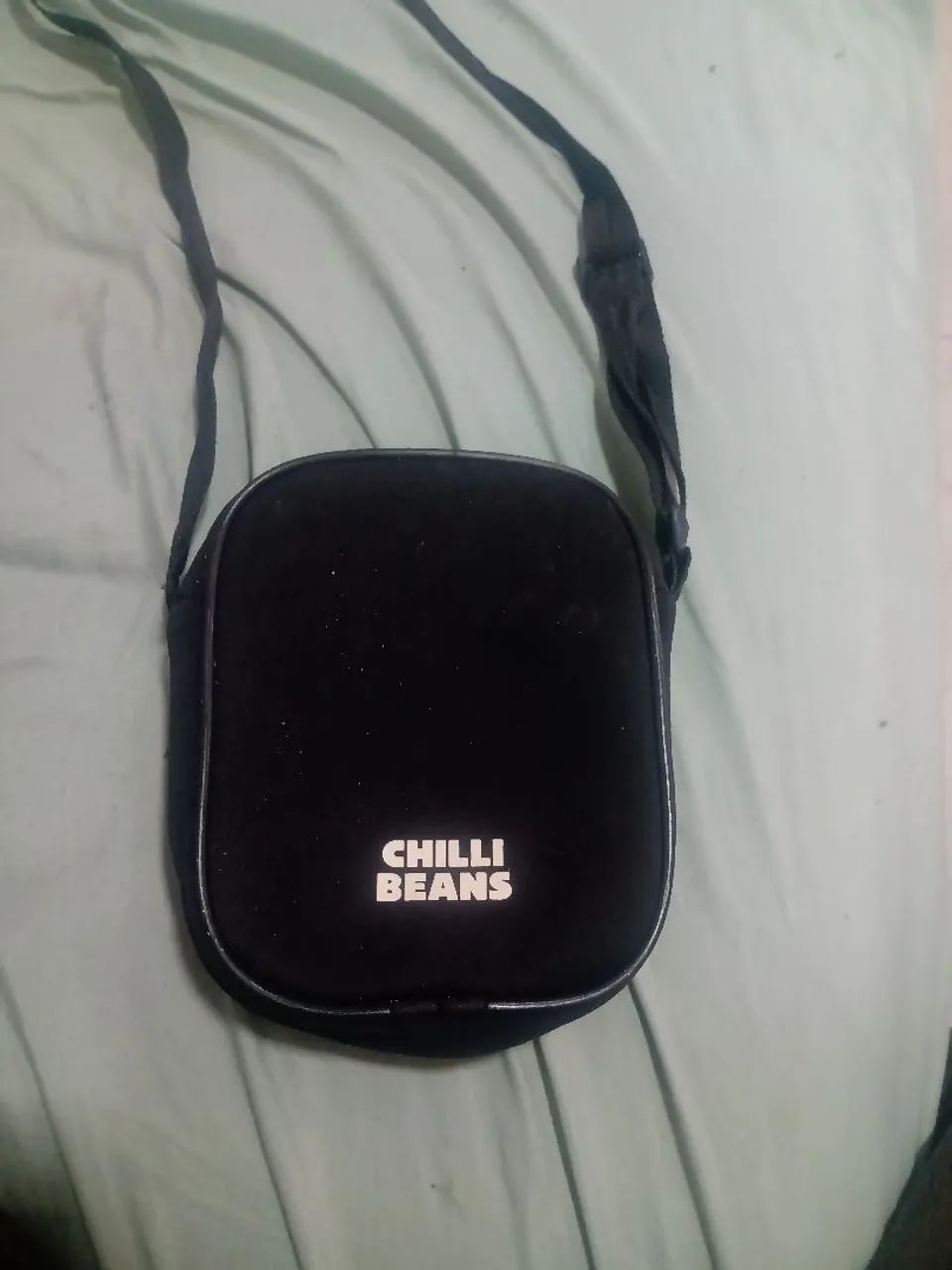 Bolsa da chilli beans em ótimo estado.