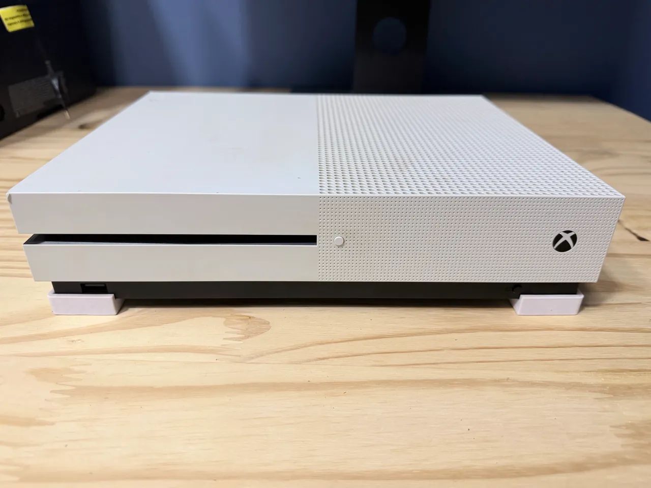 XBOX ONE S + CONTROLE + 6 JOGOS