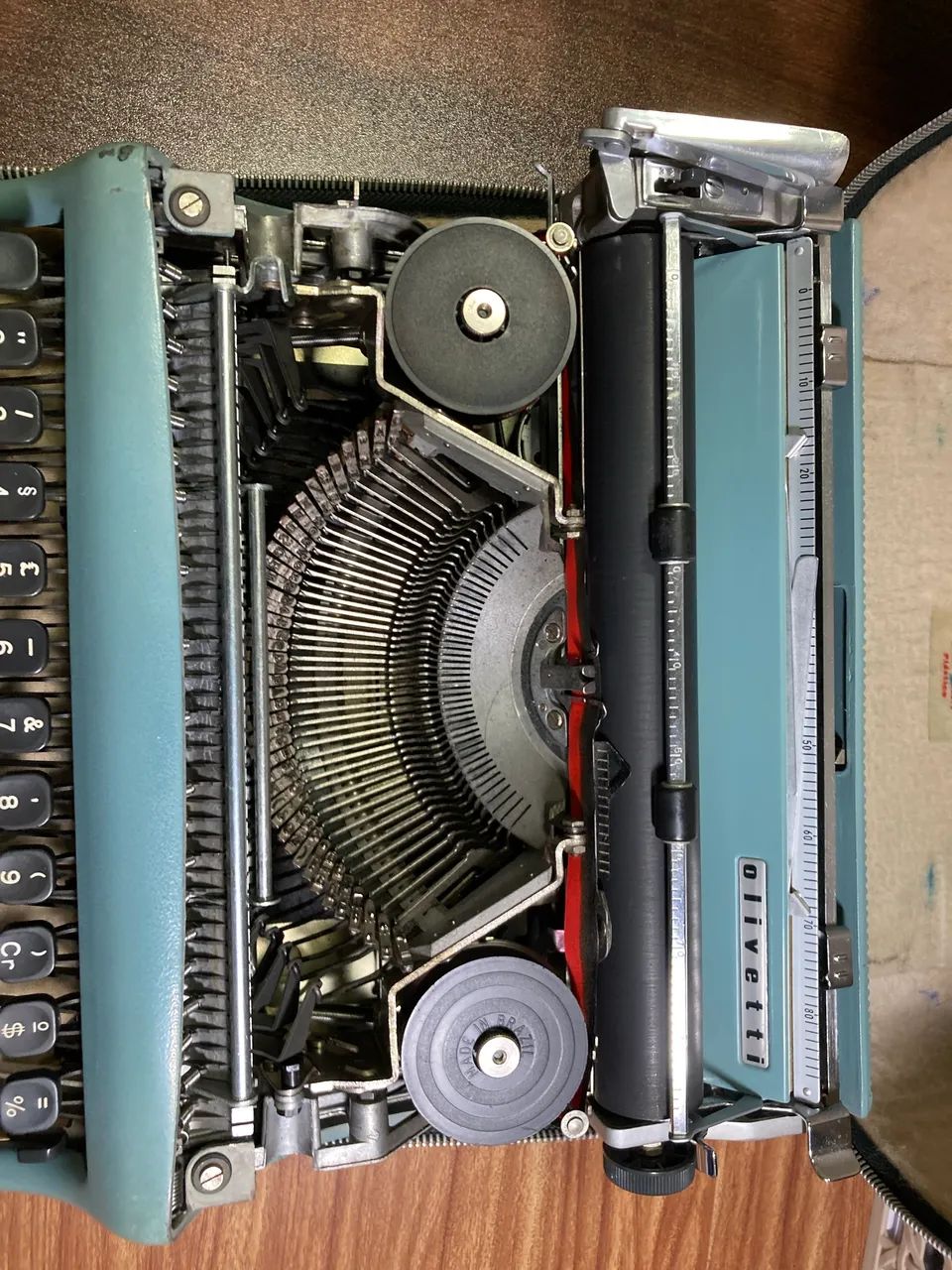 Máquina de escrever Olivetti65578349100673121