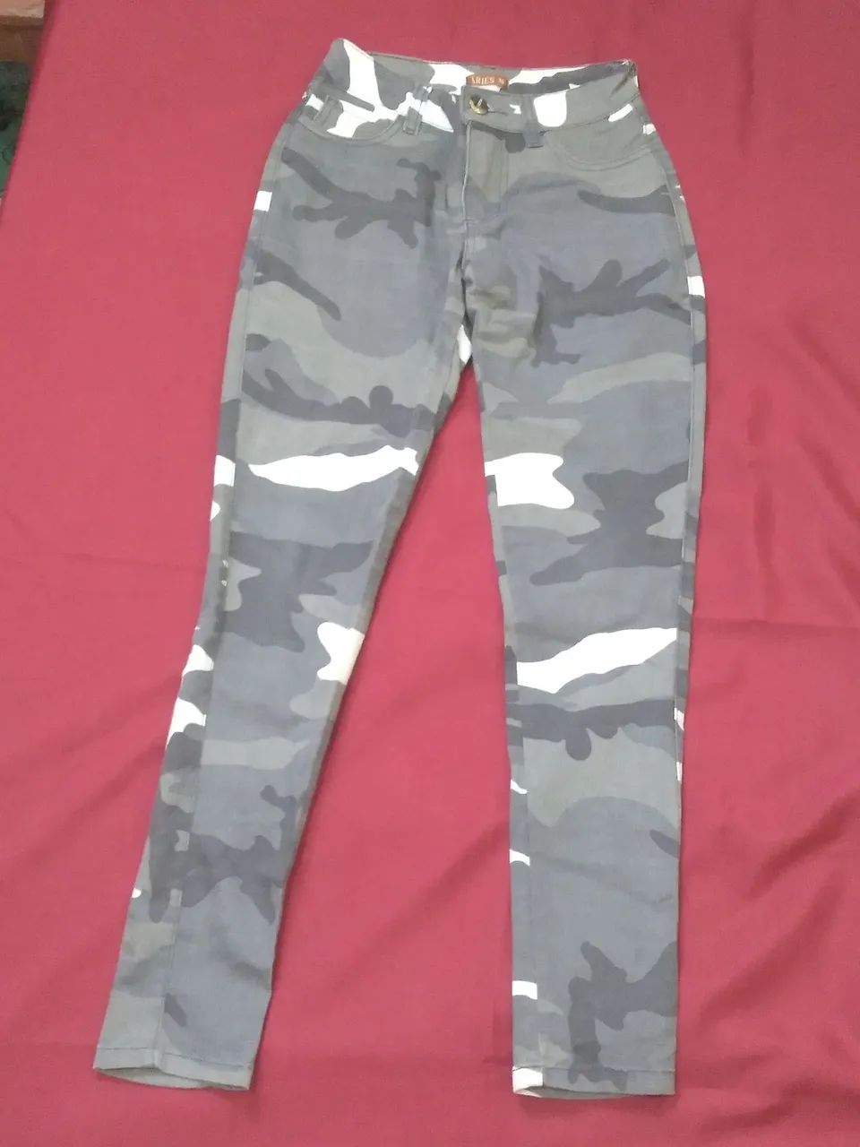 Calça Jeans Estampada  - Foto 4