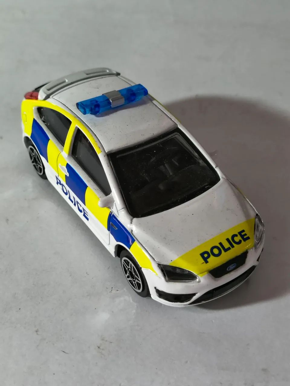 Burago Ford Focus 1/43
