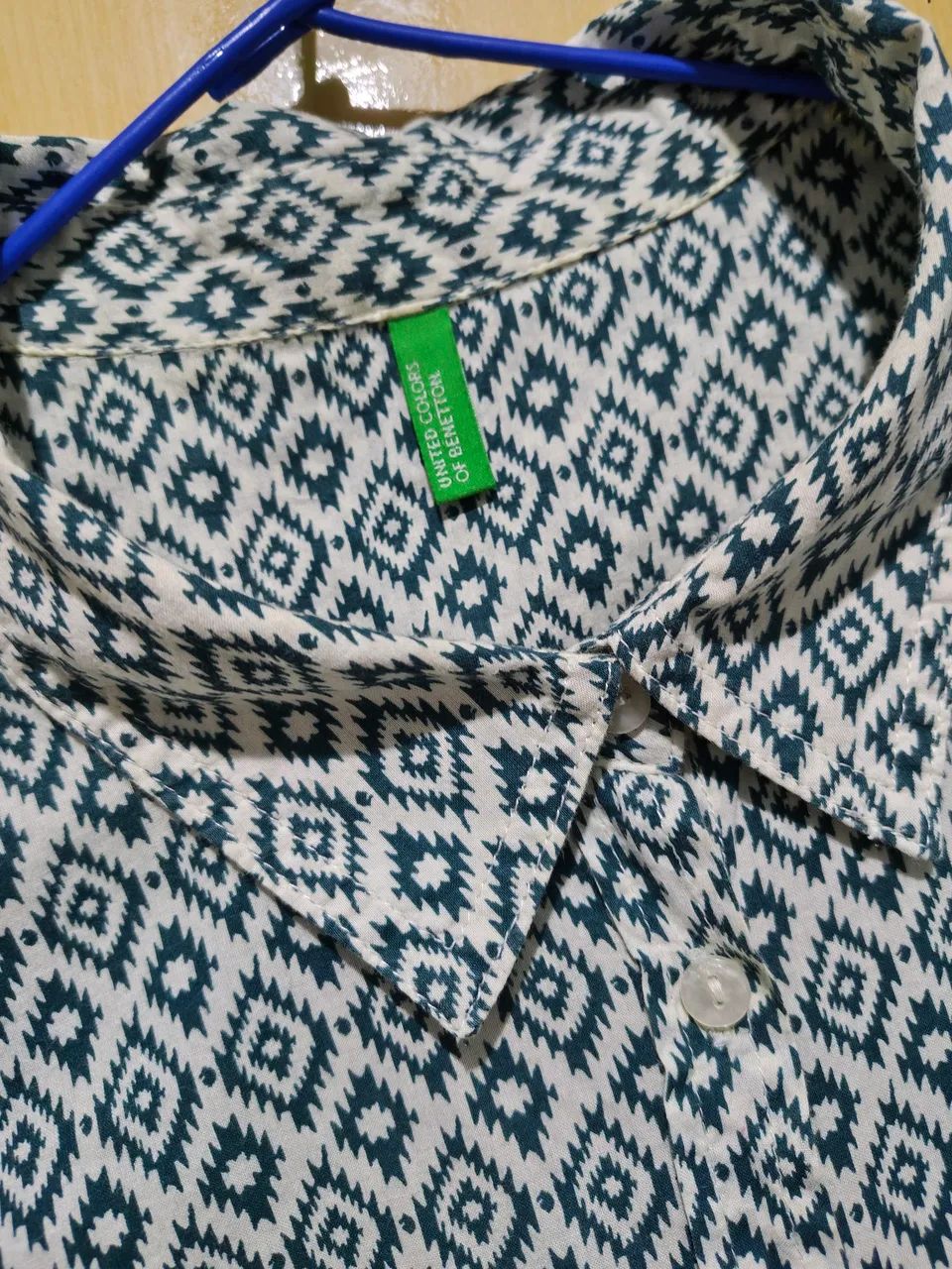 Camisa Benetton grafismos - Foto 3