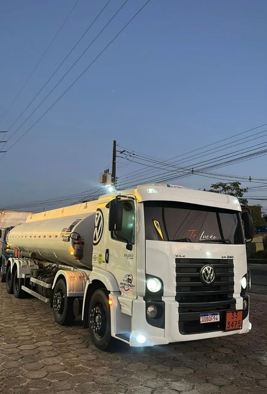 VW 24.280 caminhão tanque  - Foto 4