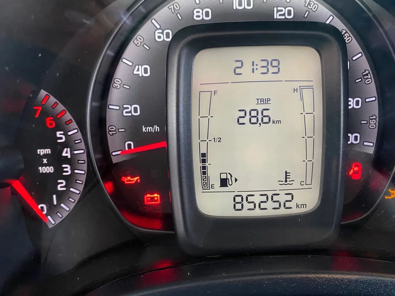 Fiat Uno UNO ATTRACTIVE 1.0 Fire Flex 8V 5p 2021