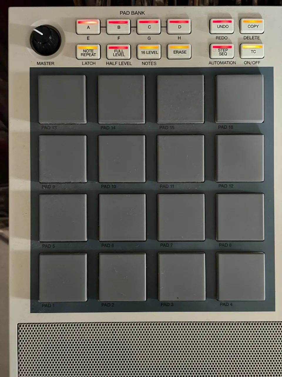 Akai Mpc Live 2 Retro Edition - Foto 3