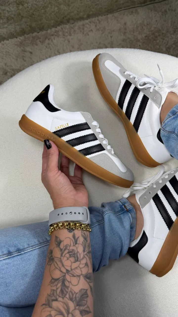 Tênis Adidas Gazelle Camurça Cor: Branco/Preto Solado Emborrachado Feminino (Foto Real) - Foto 2