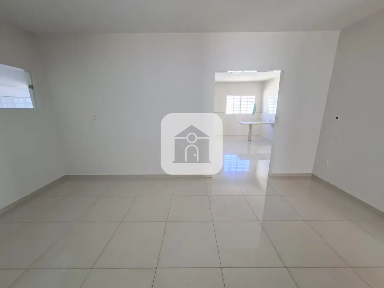 Casa para locação no bairro Martins - Foto 4