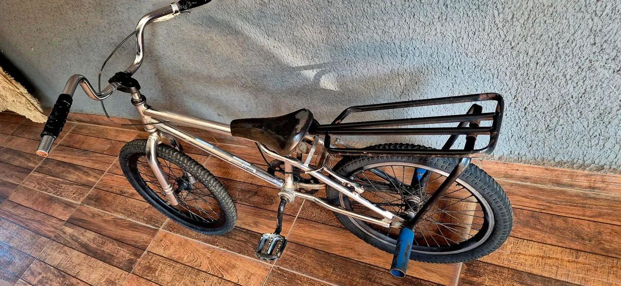 Bicicleta infantil aro 20. - Foto 5