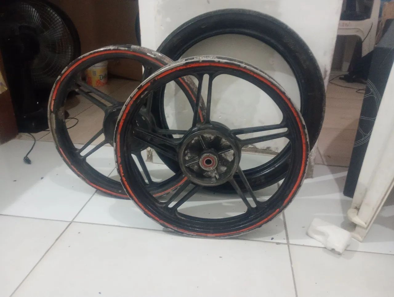 Duas jantes de moto 