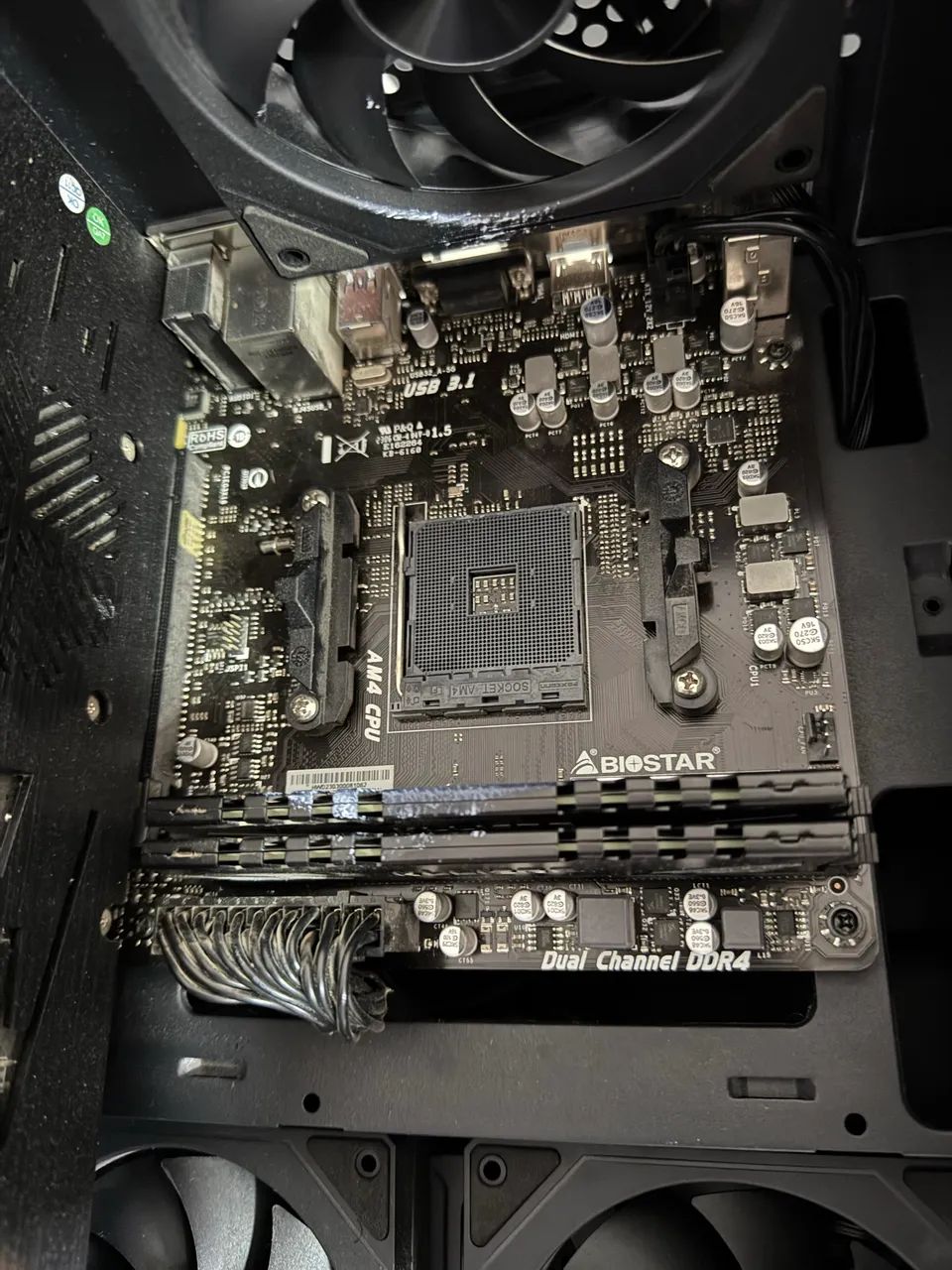 B450m biostar ? - Foto 2
