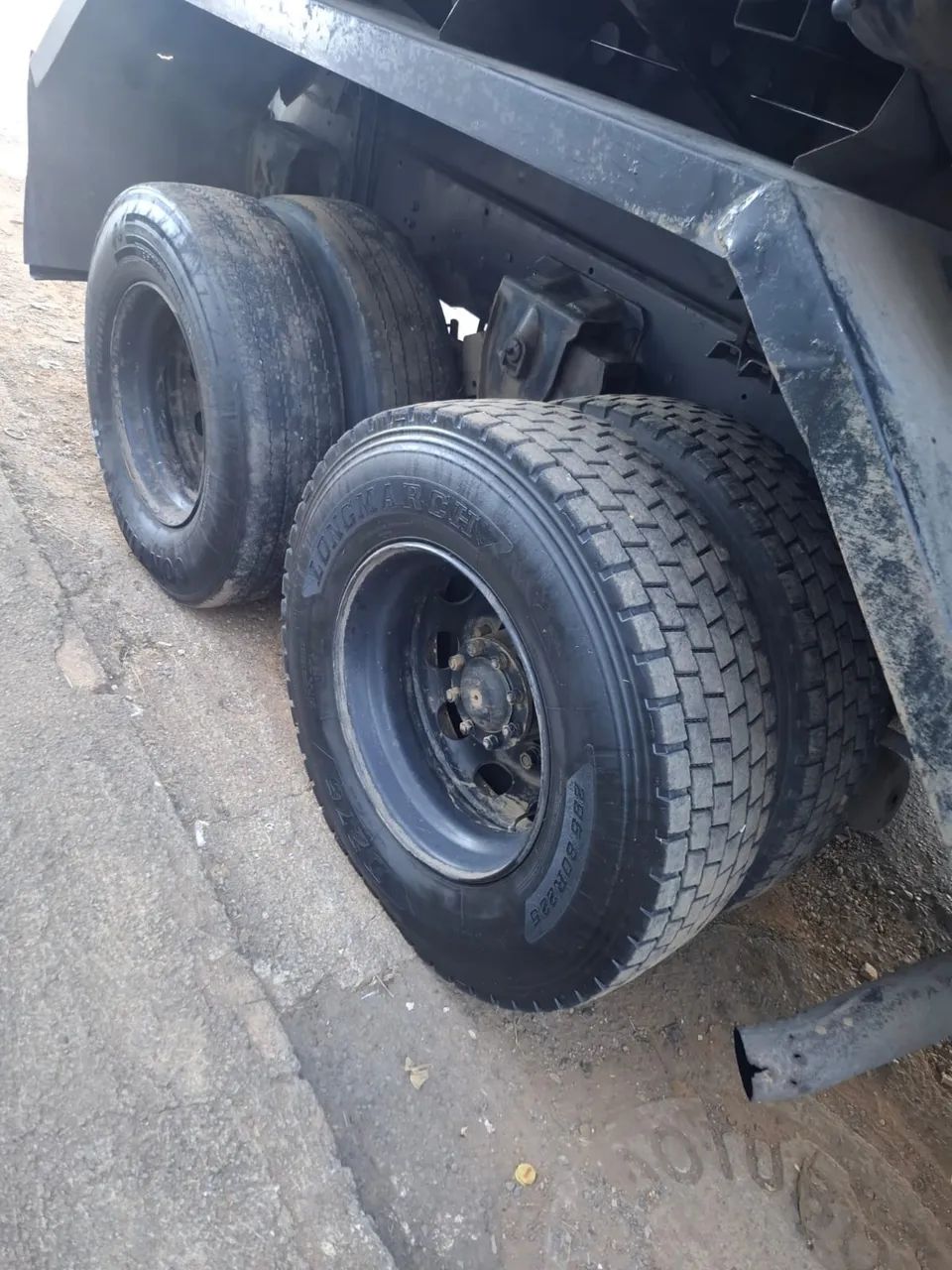 Iveco 230e24 2011 Excelente estado  - Foto 5