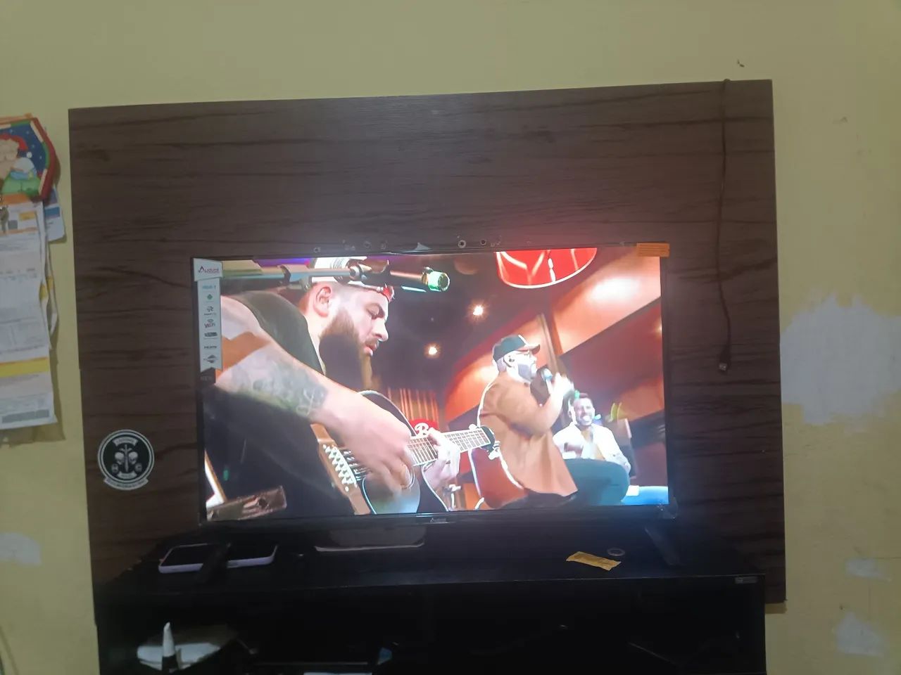 Tv smart nova no plástico 32 polegadas 