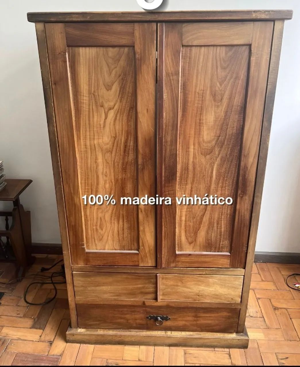 MÓVEL 100% VINHÁTICO MADEIRA DE LEI MACIÇA