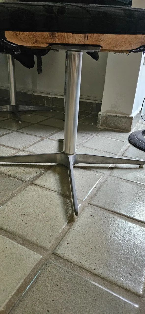 Mesa aço inox e vidro + 6 cadeiras - Foto 3