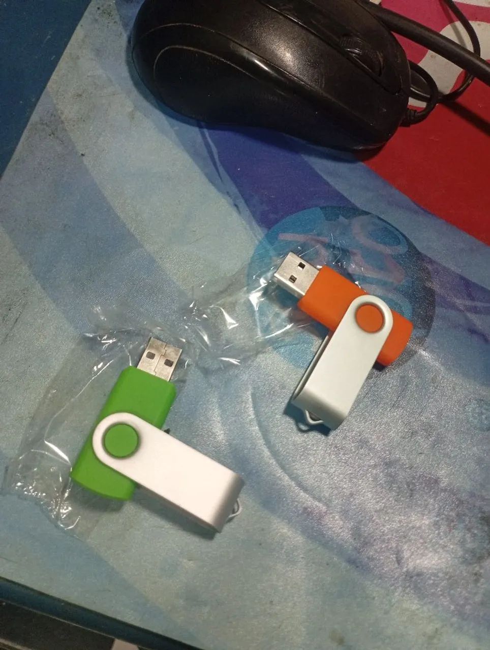 Pendrive 32gb novo 