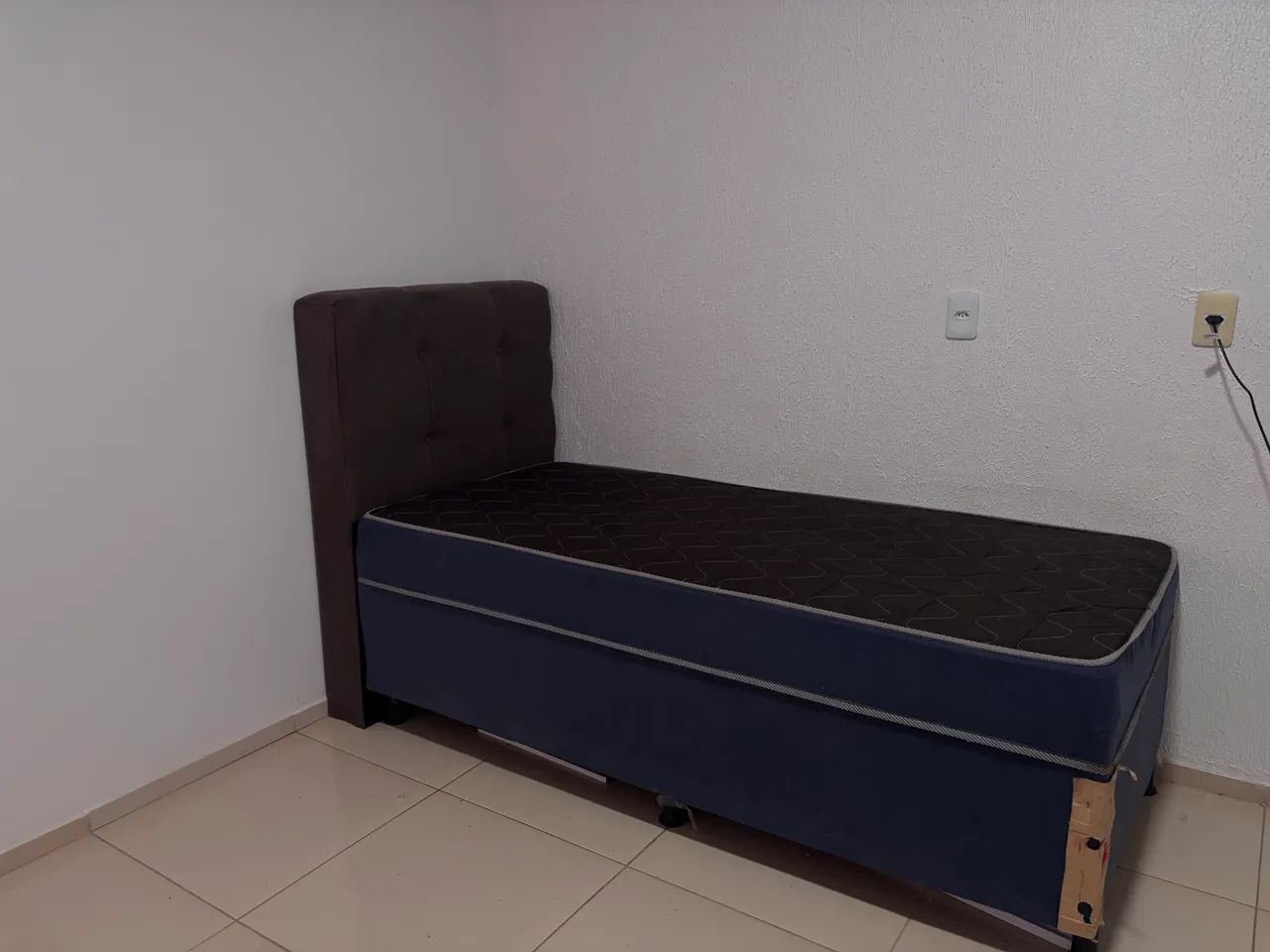 Cama de solteiro com cabeceira  - Foto 2