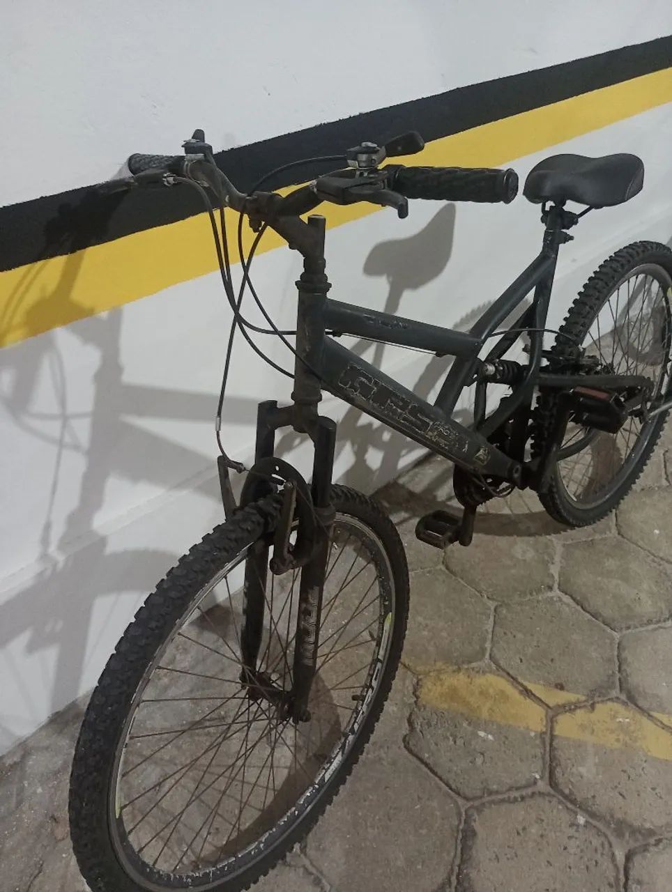Bicicleta GTS amortecedor traseiro e frontal aro 26