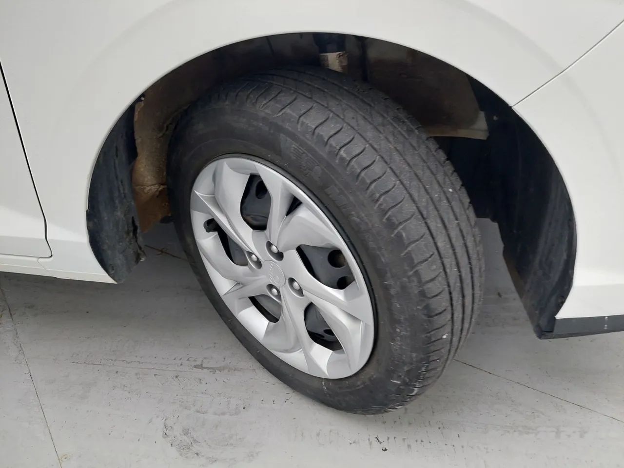 Hyundai HB20S Comfort Plus 1.0 TB Flex 12V Mec., foto 13 de 18