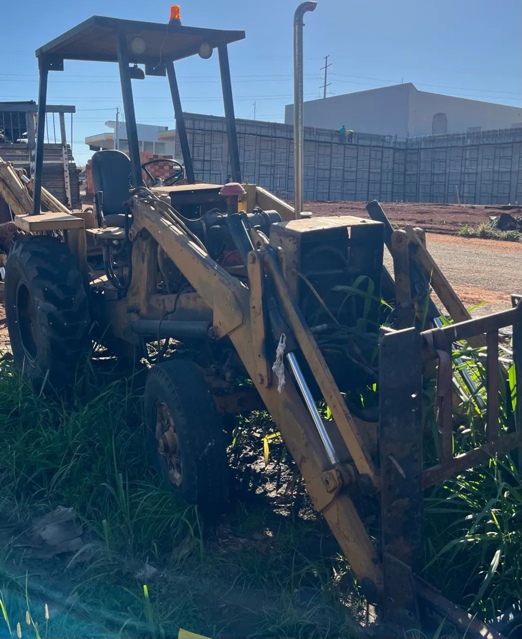 Retroescavadeira  - Foto 5