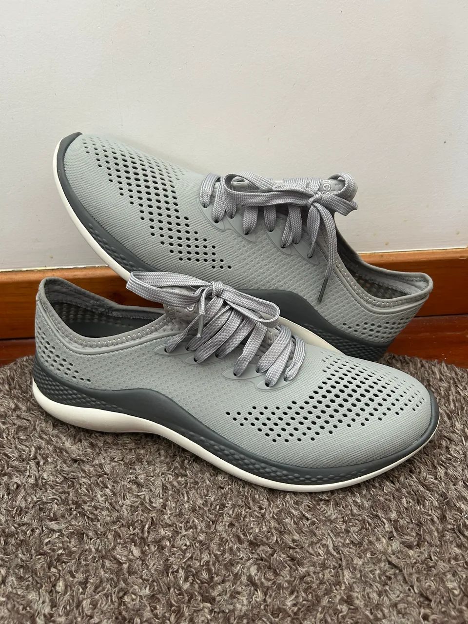 Tênis Crocs LiteRide 360 Pacer Cinza - Tam. 43 - Original
