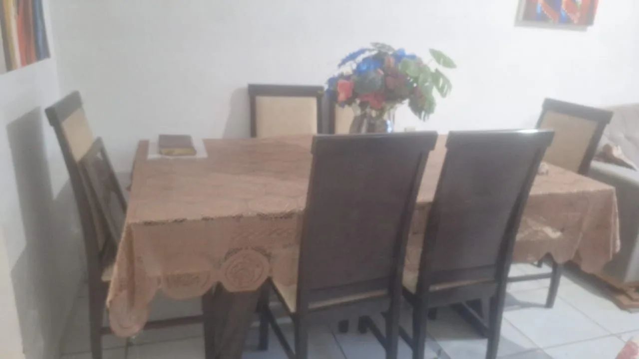 Venda de mesas e cadeiras estou de mudança  o valor 700 para vim buscar  - Foto 3