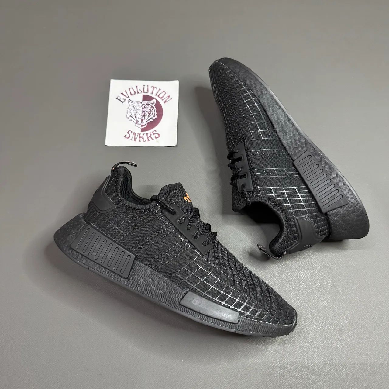 Adidas NMD_R1 STLT Primeknit