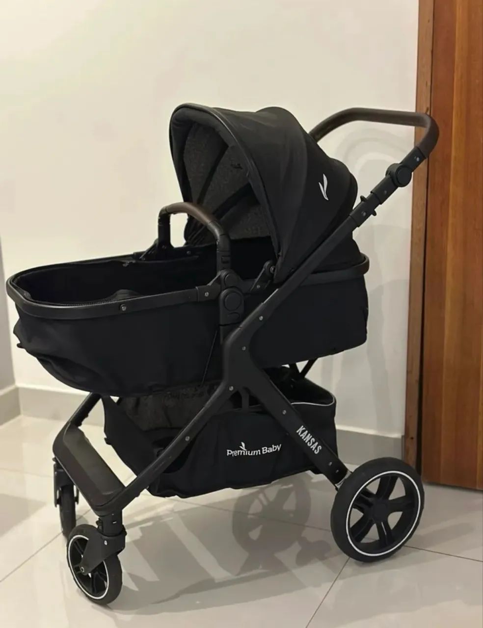 Carrinho de Bebe Compacto com Bebê Conforto - Foto 5