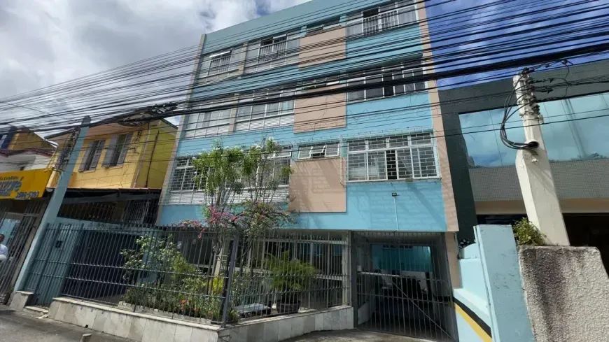 Vendemos Apartamento com 3 quartos e garagem em Nazaré