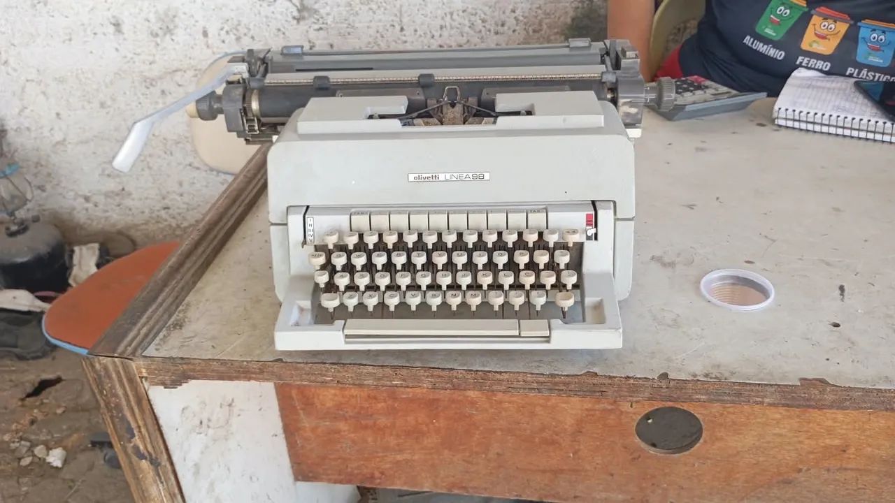 Máquina de Escrever Antiga