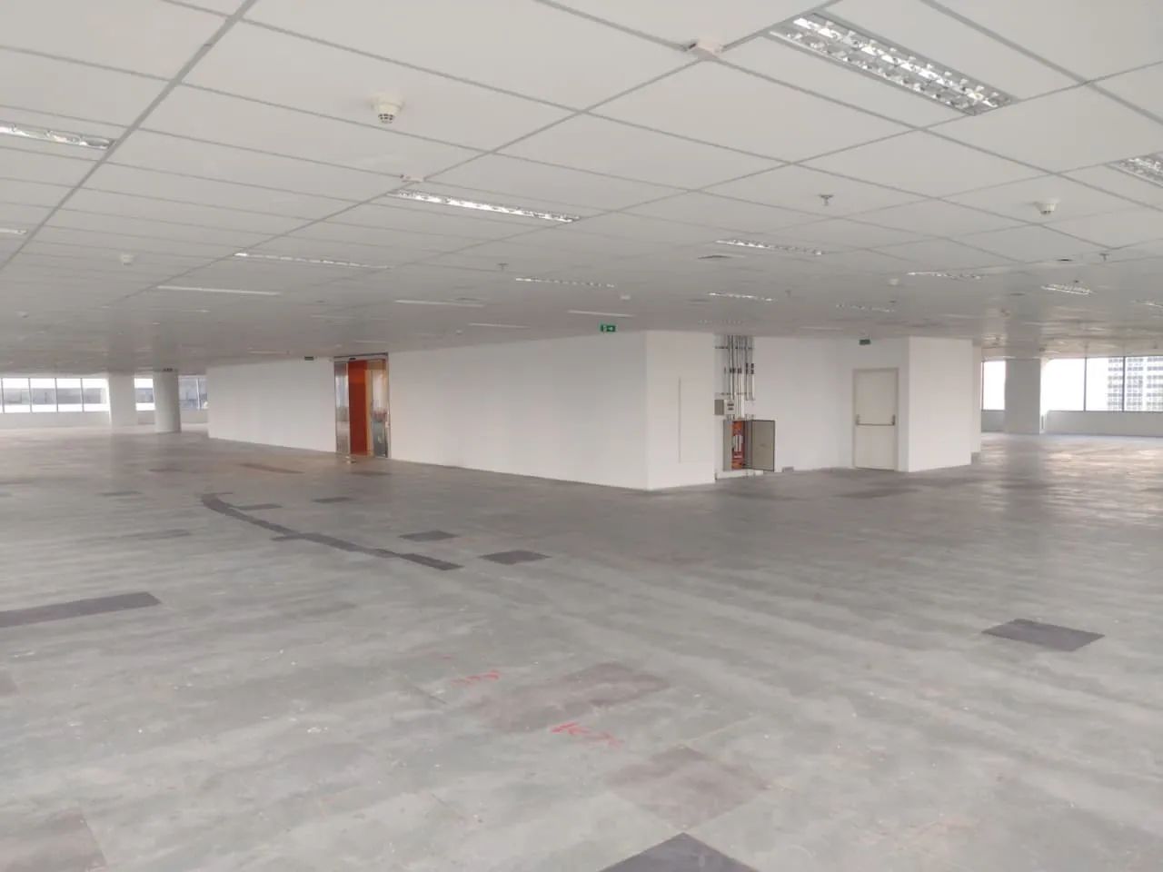 Sala comercial na Rua Lemos Monteiro, 120 - 22º andar  1709 m² - Foto 3
