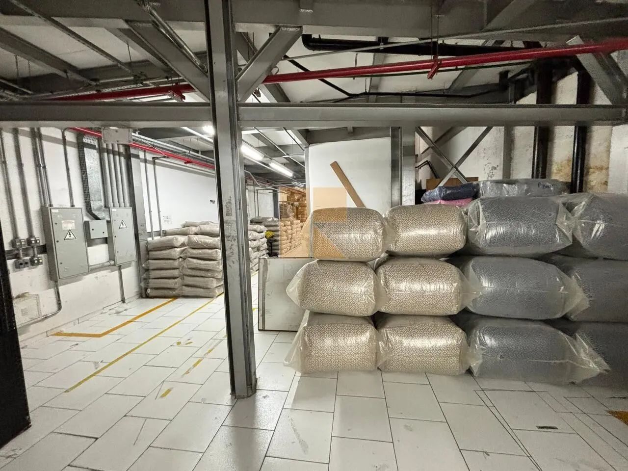 EXCELENTE PREDIO COM 7 ANDARES E ELEVADOR BOM RETIRO - Foto 3