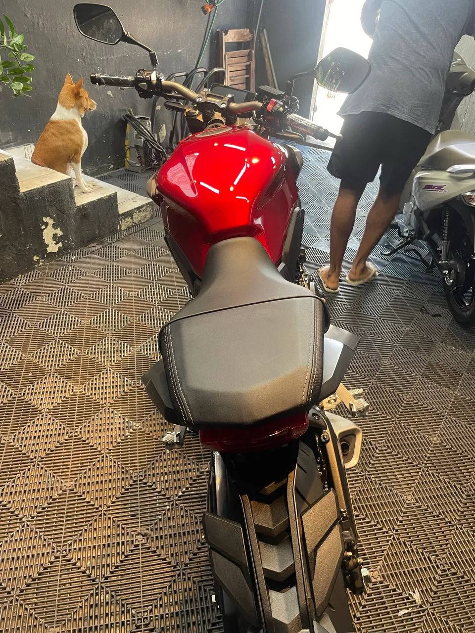 CB 650R zerada - Foto 3