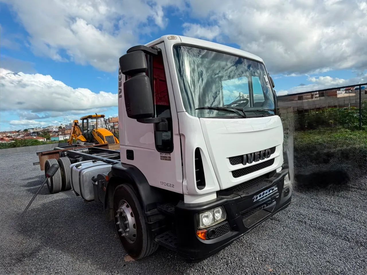 Iveco 170e22 semi novo  - Foto 3