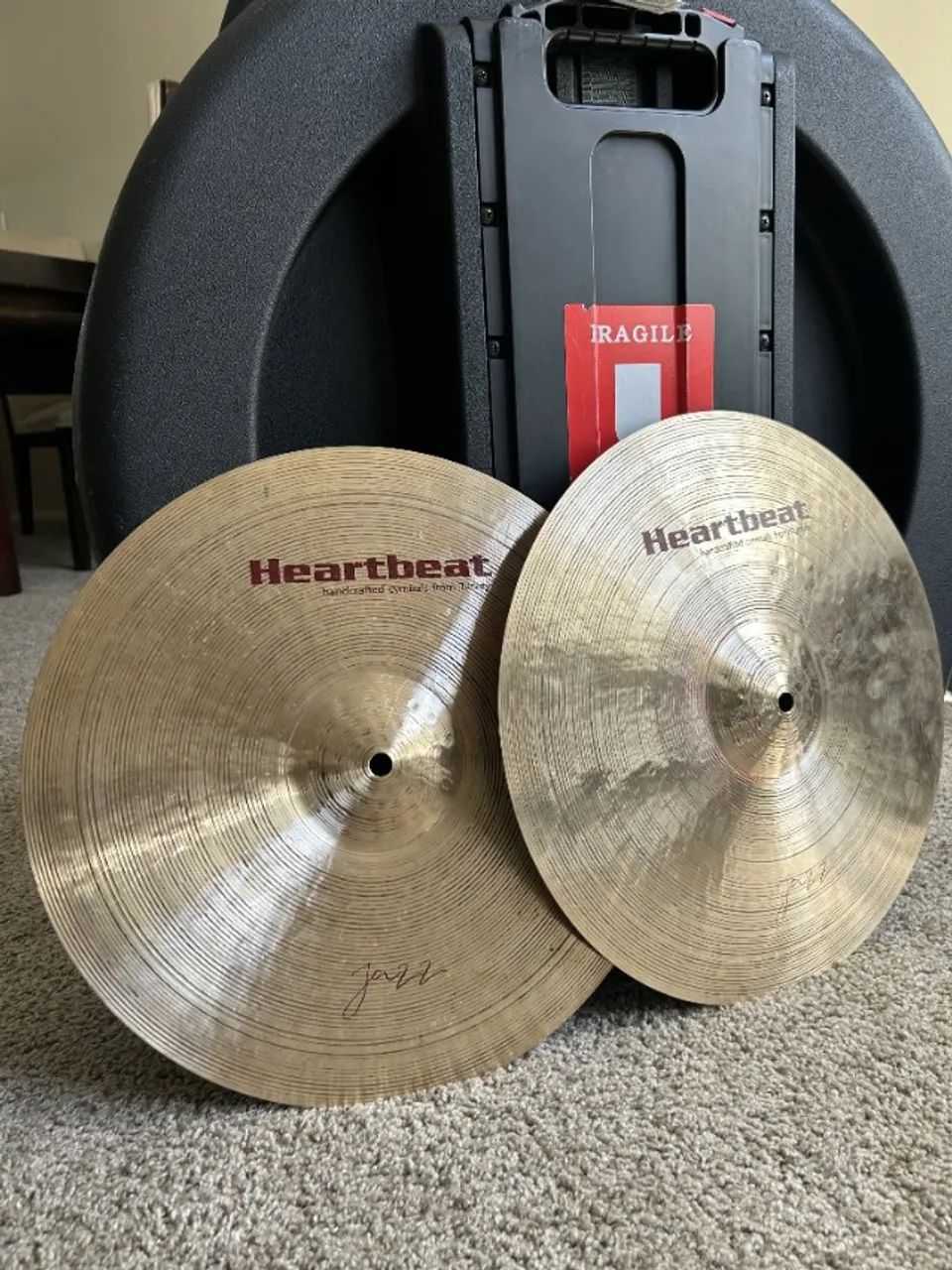 Pratos Heartbeat Hi-Hat Jazz Light 15' - Muito bem conservado